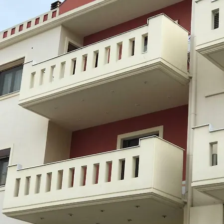 Apartment Central *
